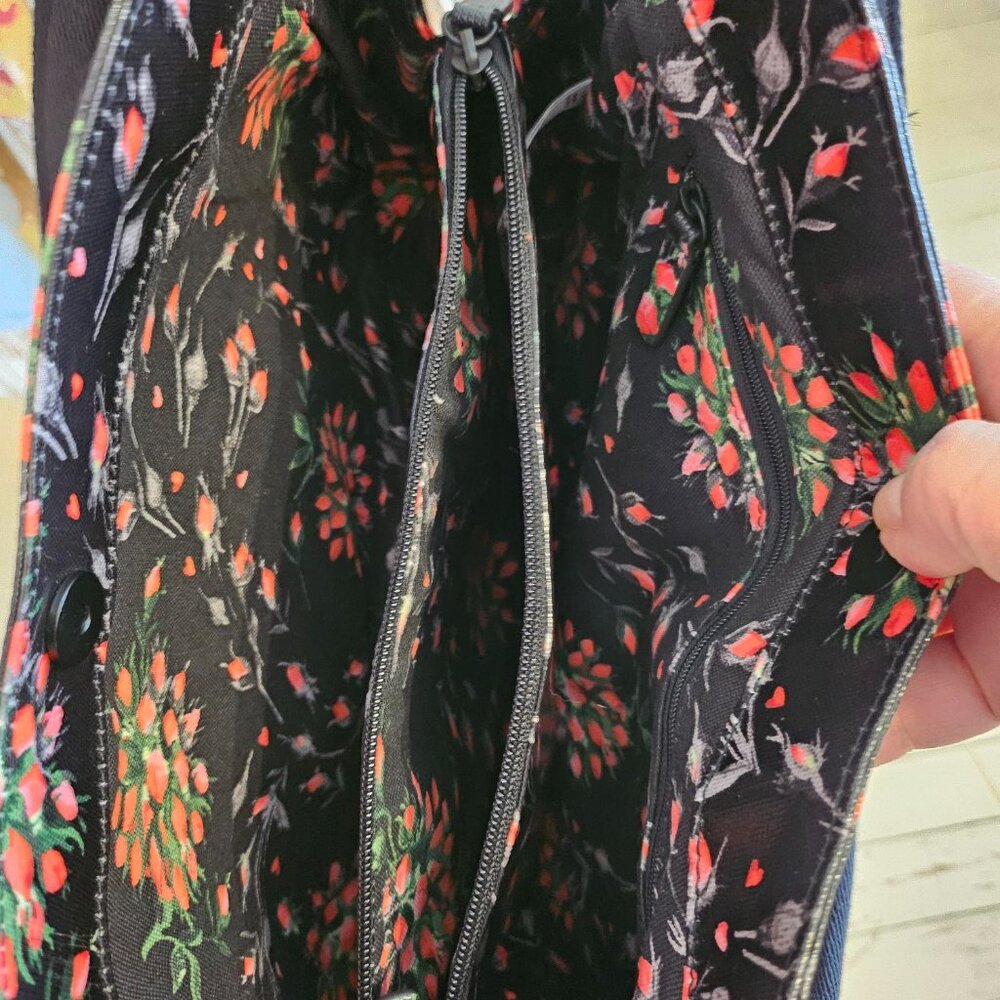 Cath Kidston New Day Forever Shoulder Floral Oilcloth Tote Bag - Picture 3 of 16